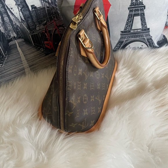 Louis vuitton Alma 💯 Authentic - Picture 3 of 8